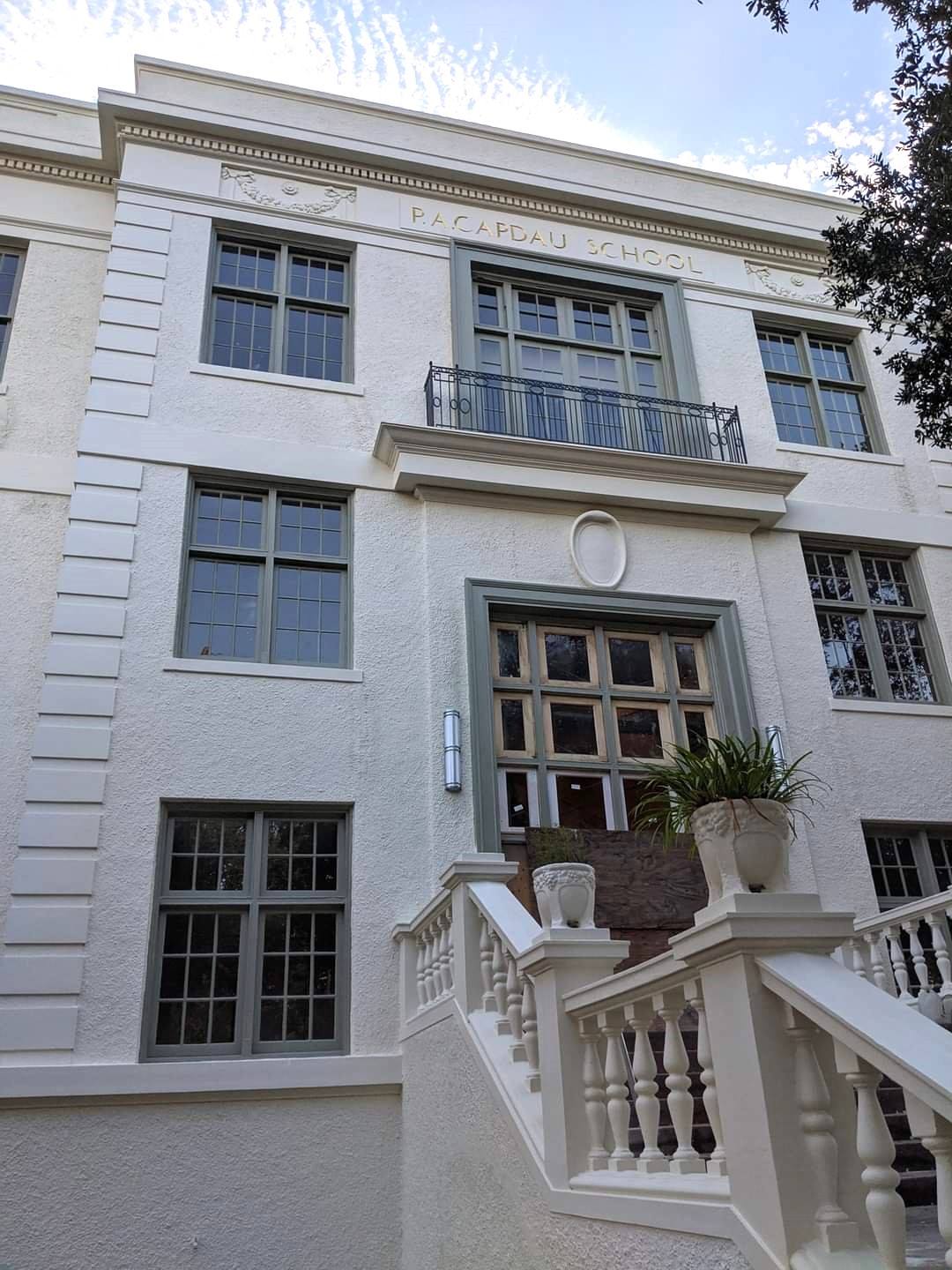 the building in which the apartment is located